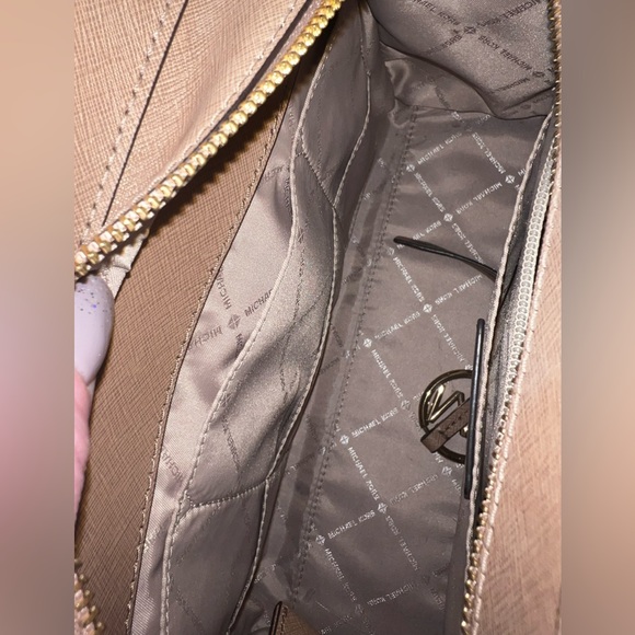 Tan Michael Kors Purse - Picture 4 of 9
